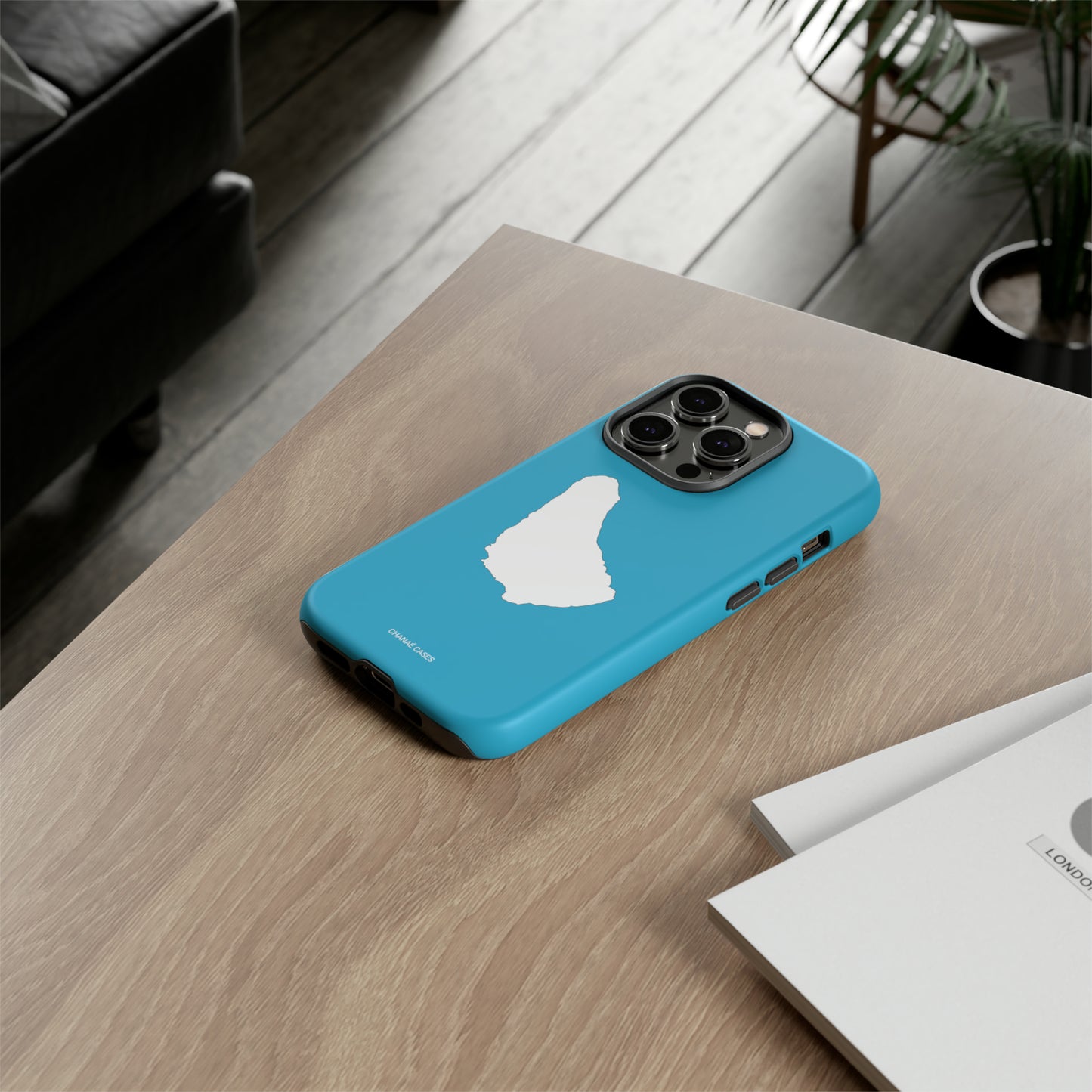 MOB iPhone "Tough" Case (Turquoise)